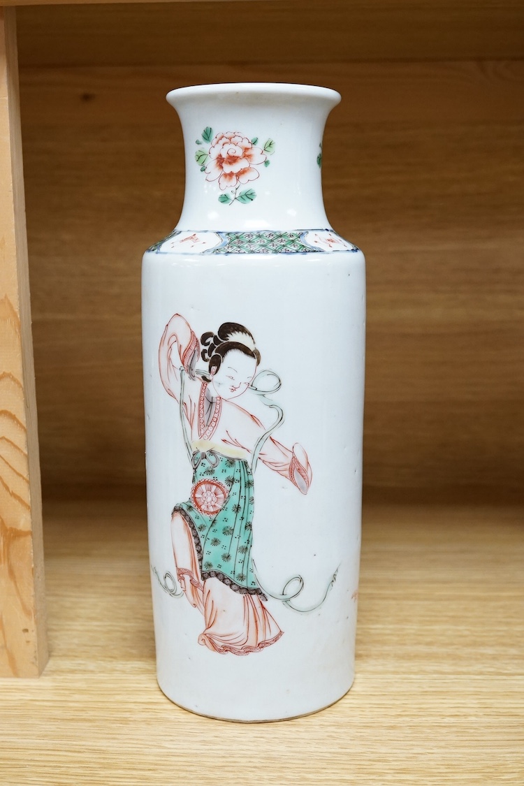 A Chinese famille verte porcelain vase, 28cm. Condition - good